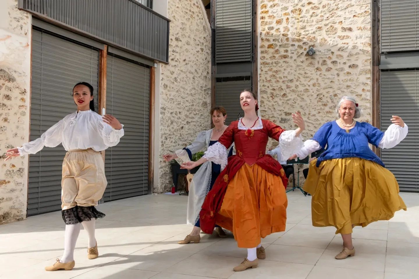 358556286_197465829915379_6066085297647590677_n